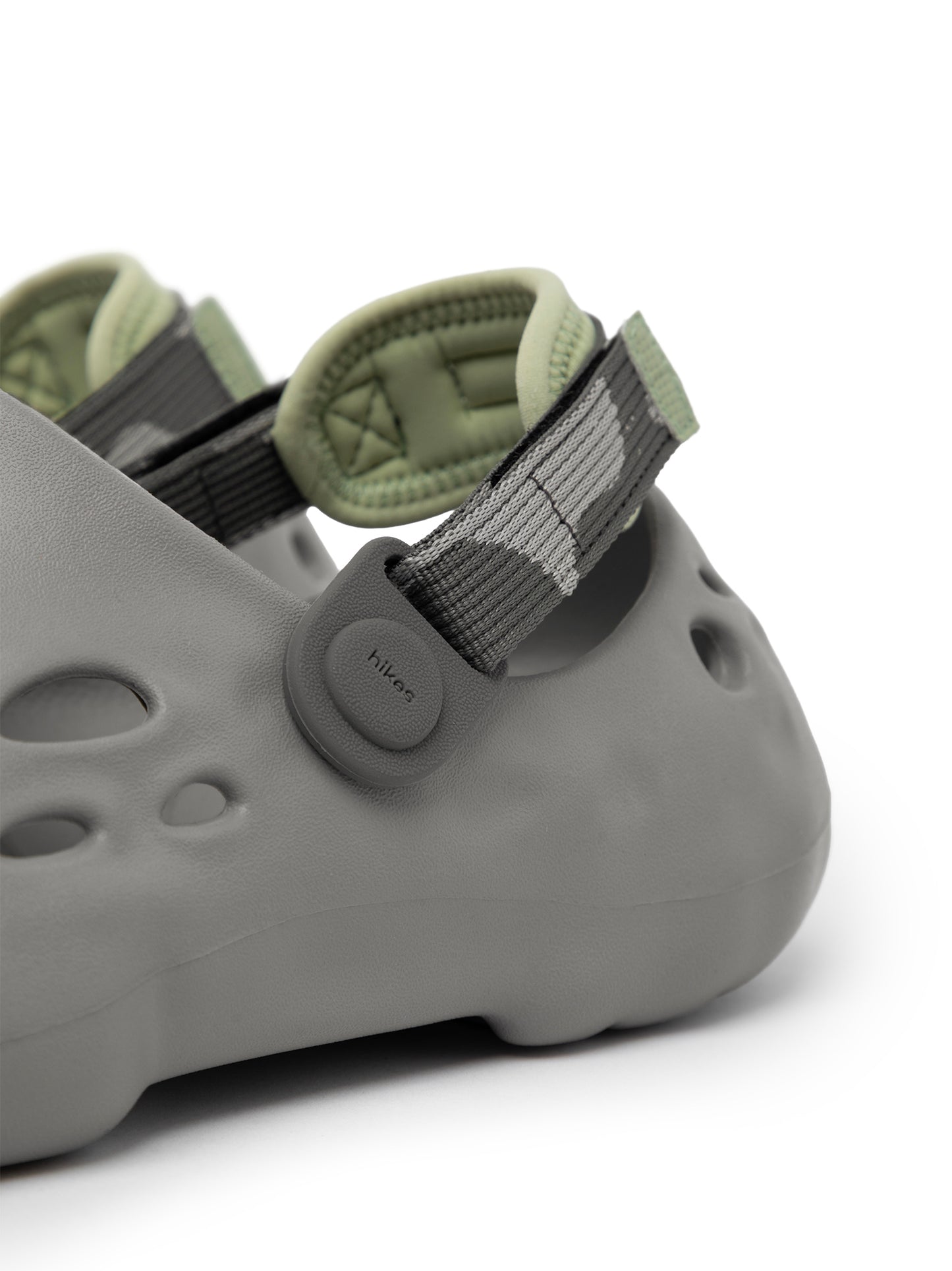 MARBLE CLOGS