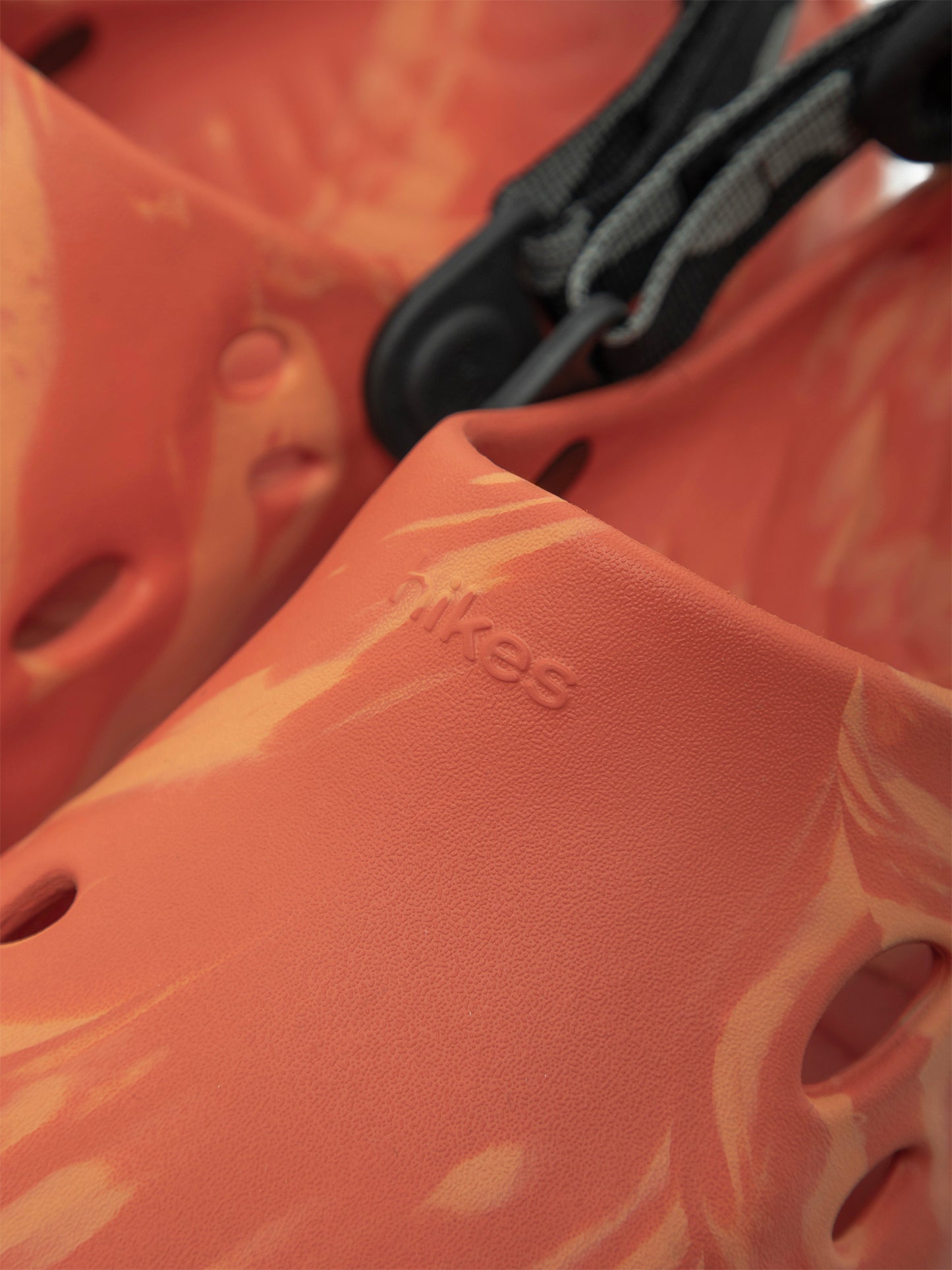 Product image by Kixbox