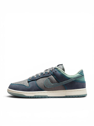NIKE DUNK LOW RETRO SE