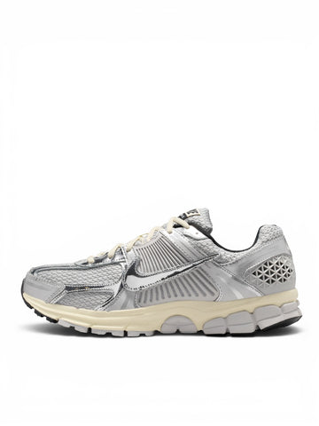 NIKE ZOOM VOMERO 5